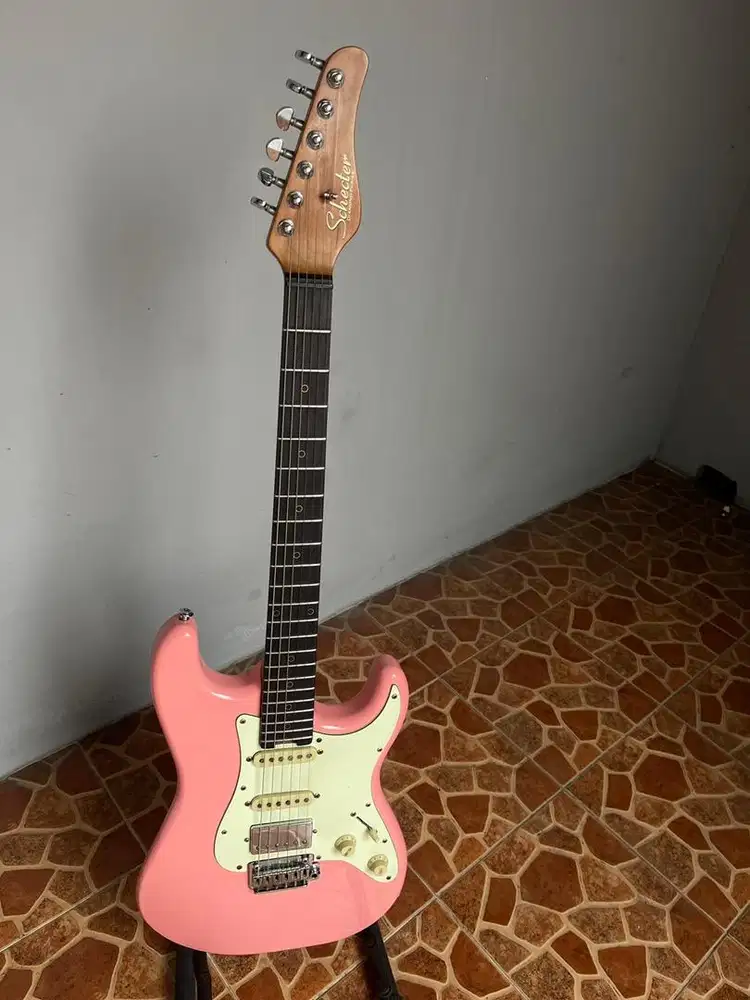 Schecter Nick Johnston Traditional HSS