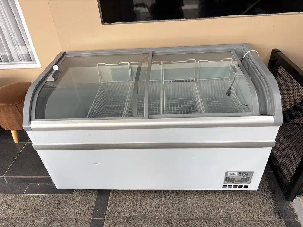 Dijual frezer slidding GEA SD500by orisinil