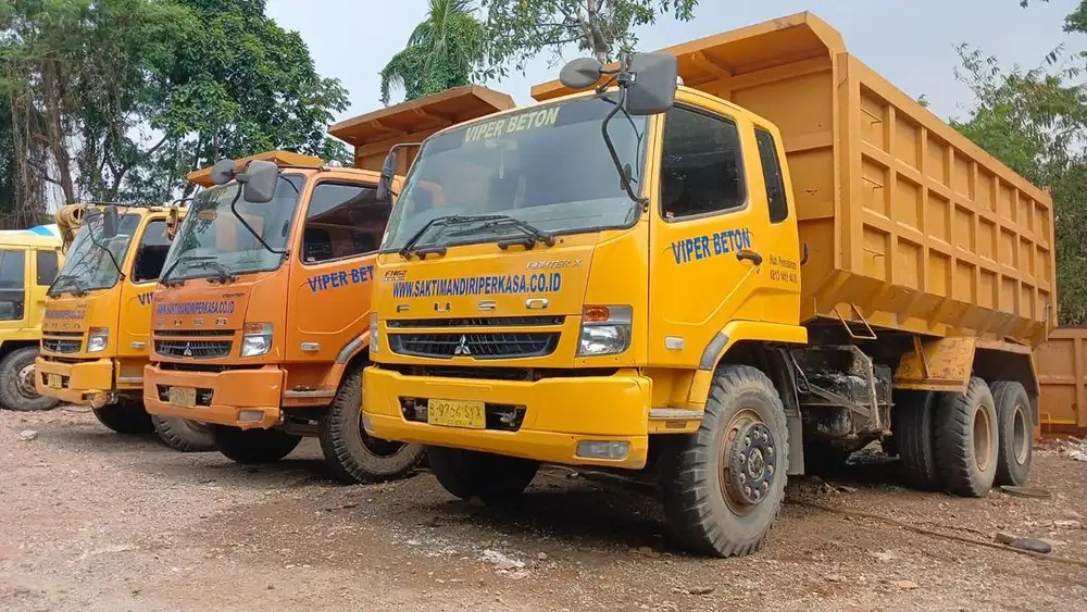 Dump Truk Mitsubishi