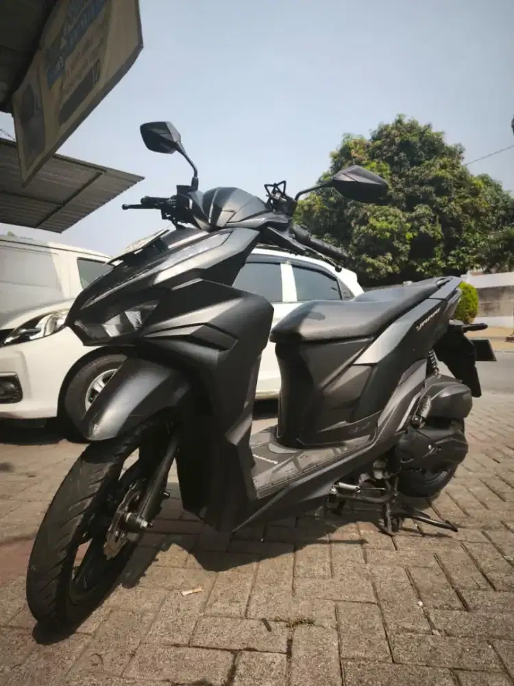 Dijual Skutik Vario 125 CBS ISS kondisi mulus