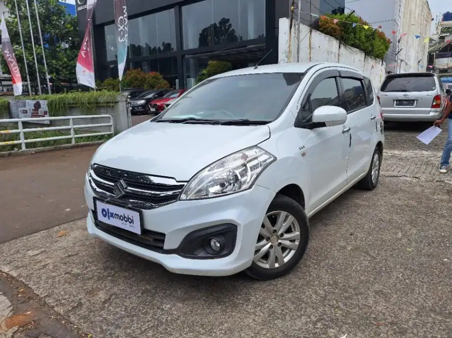 DP MURAH Suzuki Ertiga 1.4 GL Bensin-AT 2017 CUMEB