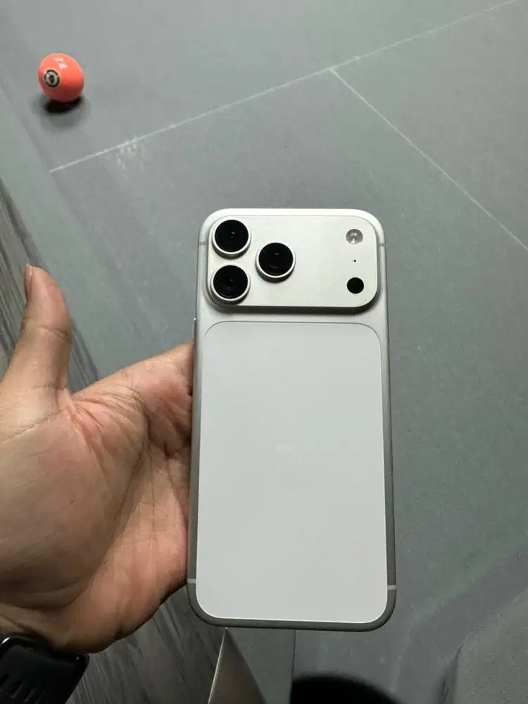 Iphone 17 promax 256 silver ibox