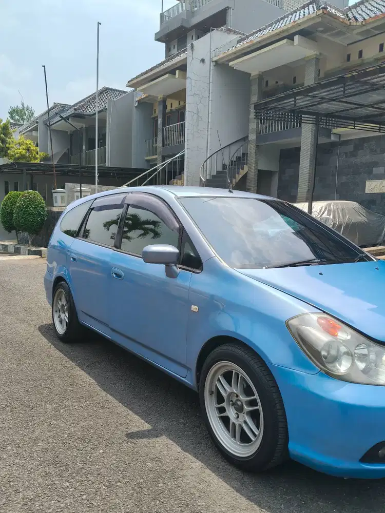 For Sale Honda Stream Facelift 1.7 2004