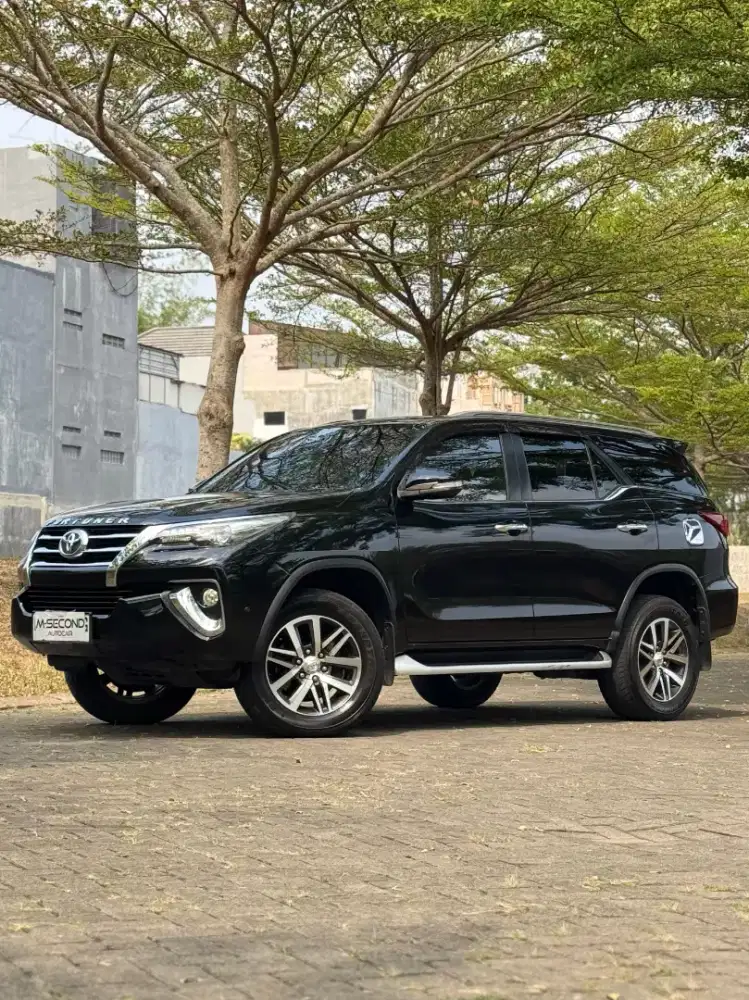 Fortuner VRZ 2x4 2017Diesel AT