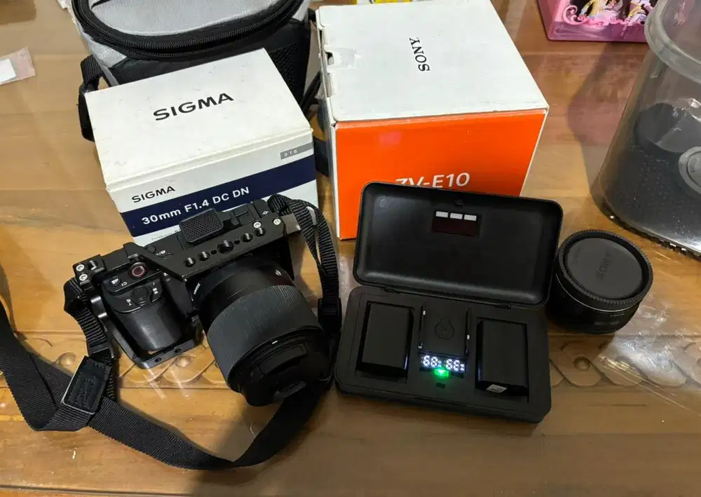 Sony ZVE-10 + SIGMA 30MM Fullset