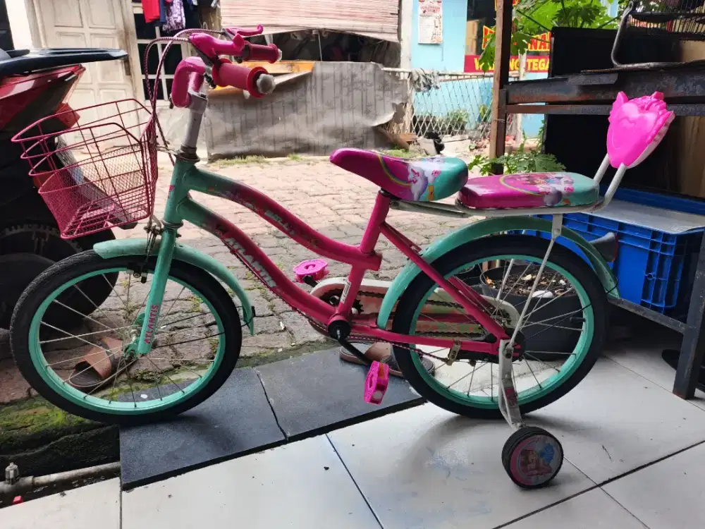Sepeda anak Atlantis