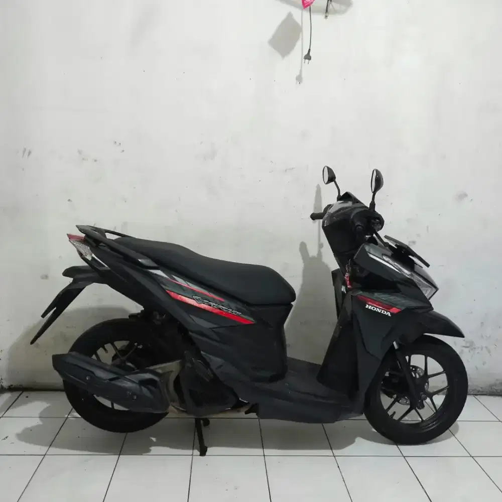 Honda Vario 125 LED OLD 2017 Bagus lengkap Mesin Cakep