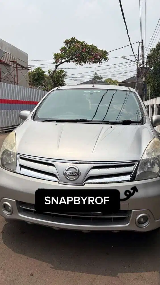 Nissan Grand livina 2011 Bensin