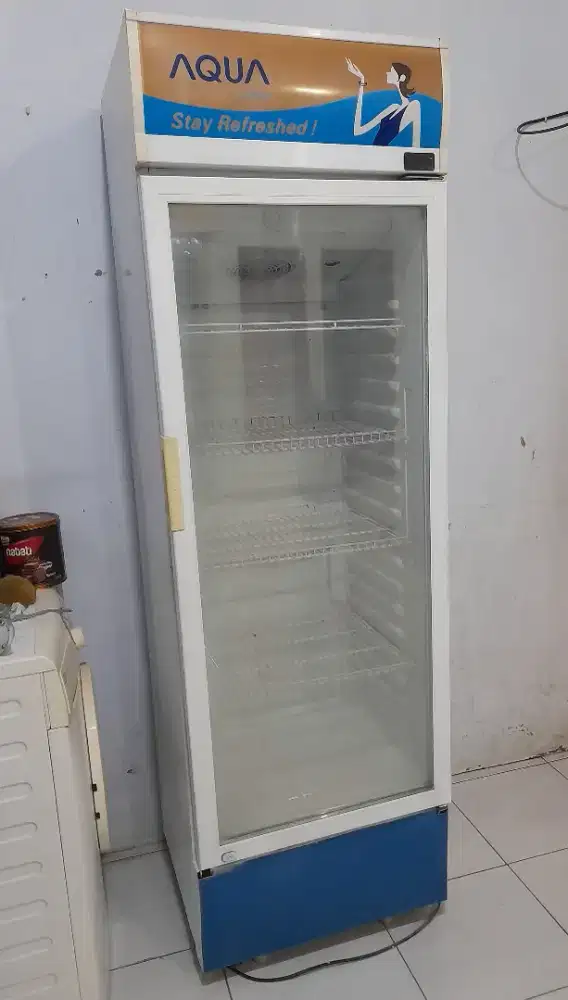 Showcase / Chiller / Kulkas Minuman merek AQUA 4 Rak Jumbo