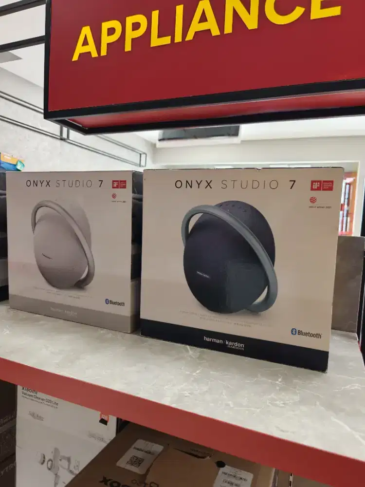 HKR HK Onyx studio 7