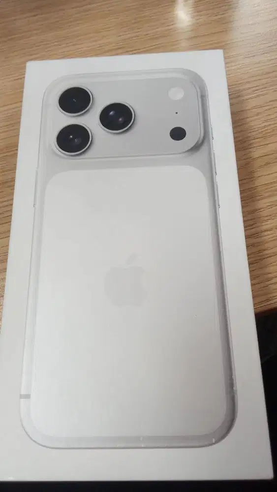 iPhone 17 Pro 512GB Silver BNIB Segel Resmi iBox (Kode PA/A)