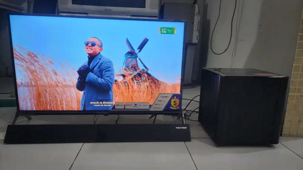 JUAL TV ANDROID LED POLYTRON 32 + SOUND BAR + SUB WOOFER. ISTIMEWA
