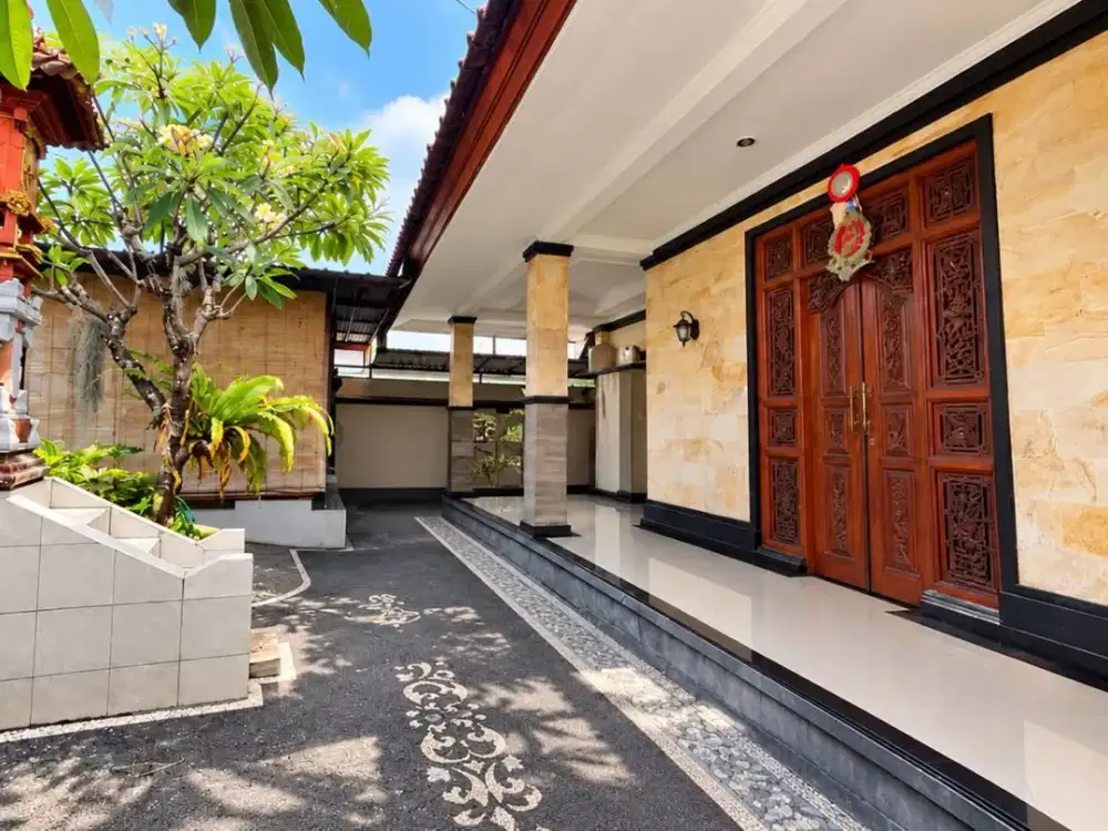 DIJUAL RUMAH 2 LANTAI DI PENATIH, DENPASAR TIMUR, BALI