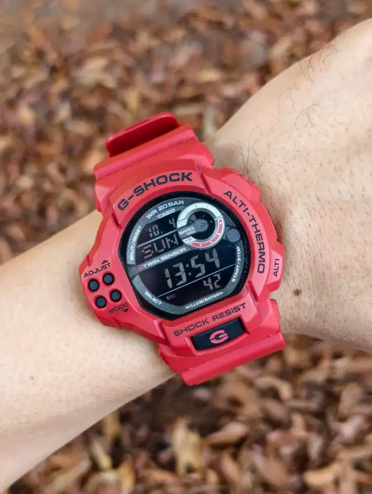 Casio G-shock GDF-100-4DR Gehock GDF100 Original