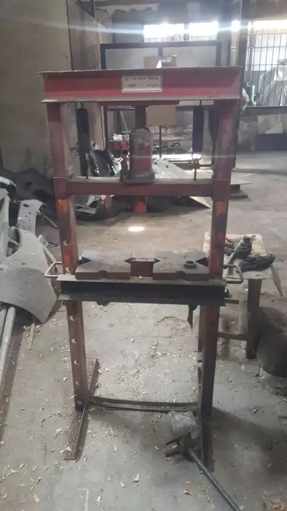 Shop Press 20 ton