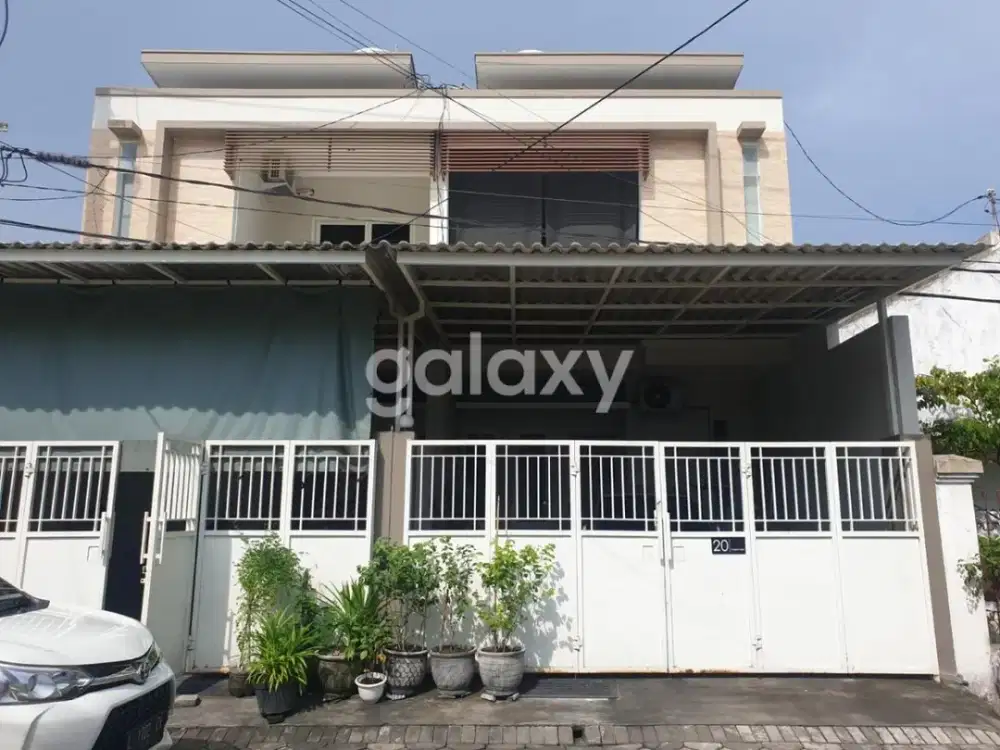 Rumah Bagus di Lebak Indah Surabaya