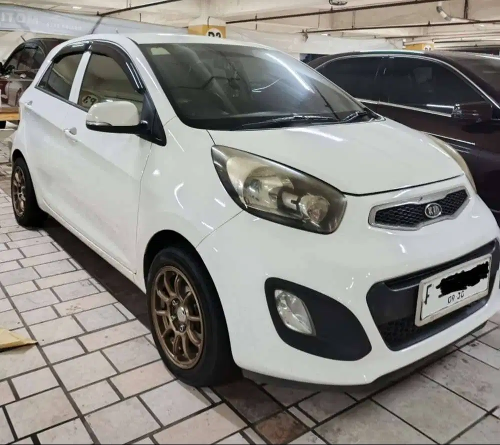 kia picanto (2013)