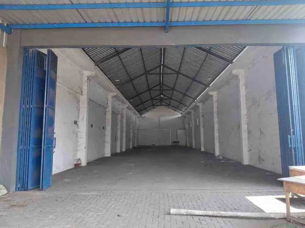 Gudang Siap Pakai Jalan raya Kebonagung Pakisaji - Malang