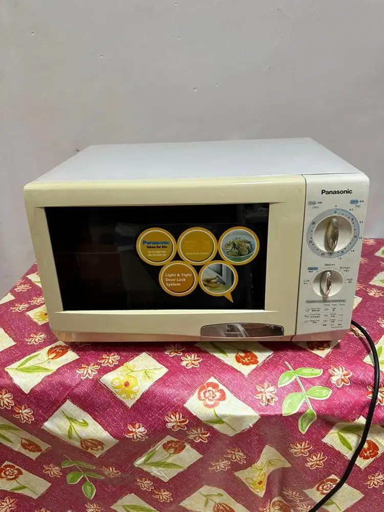Panasonic Microwave NN-S215WF , 22L