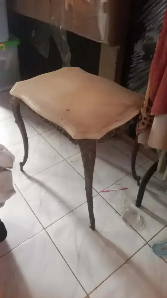 Meja marbel onyx asli