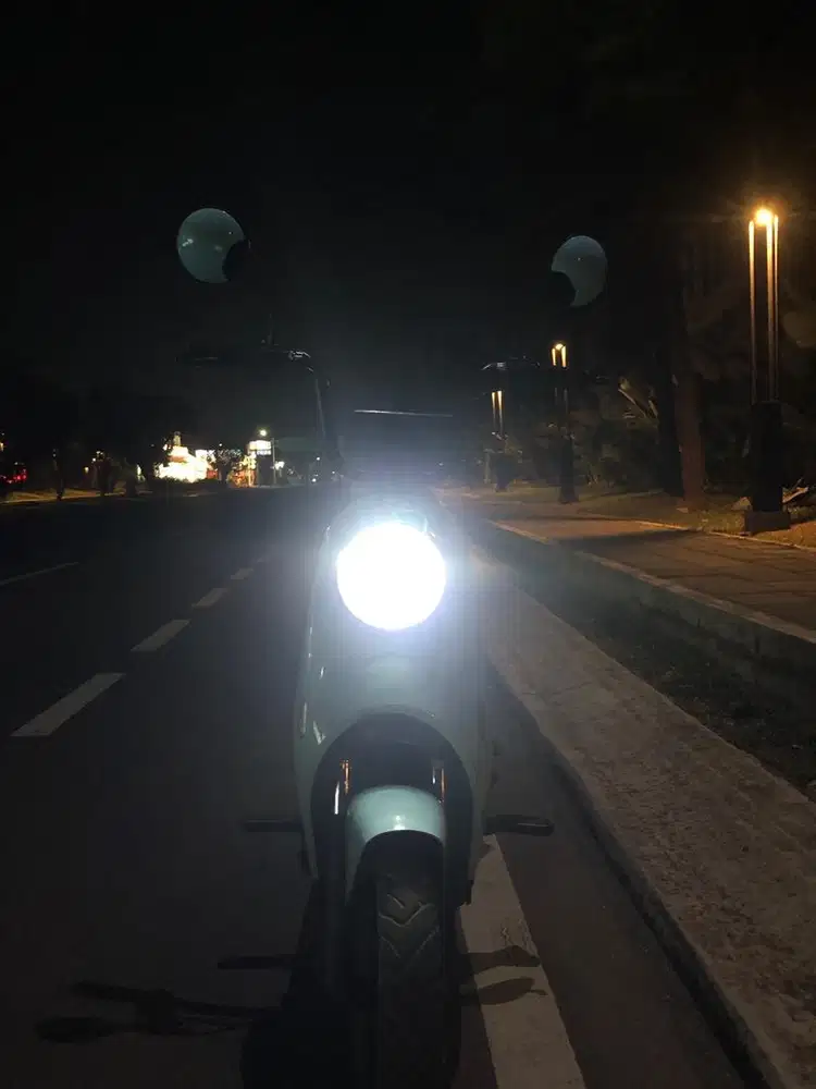 Sepeda Motor Listrik Uwinfly RF8 biru vespa