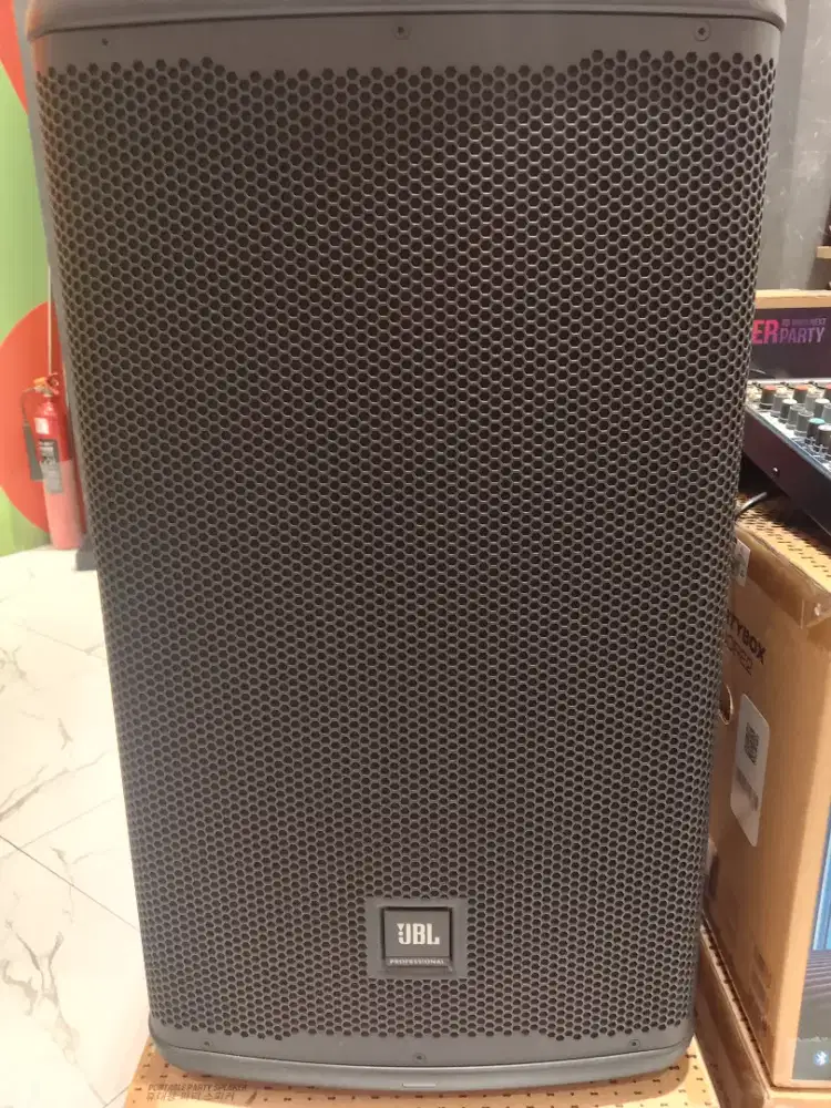 SPEAKER EON 712