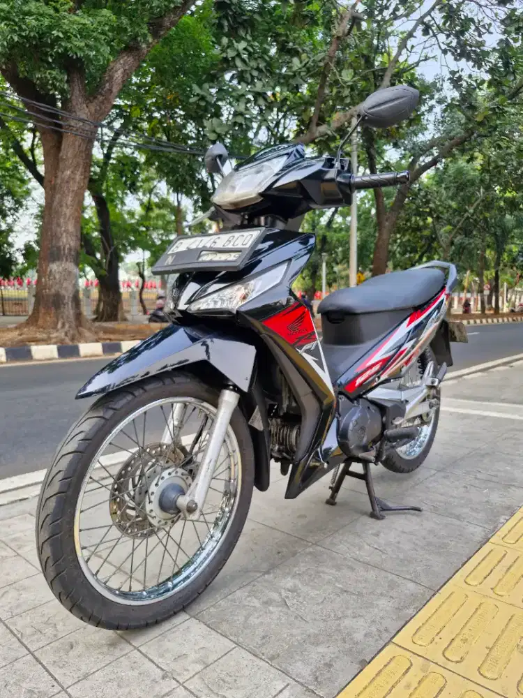 DIJUAL CASH HONDA SUPRA 125 INJEKSI FI THN 2014 PJK IDUP SIAP PAKAI