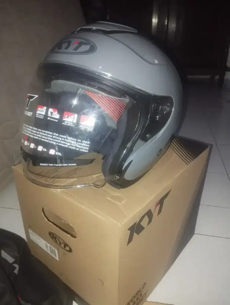 Helm KYT kaya jatibening