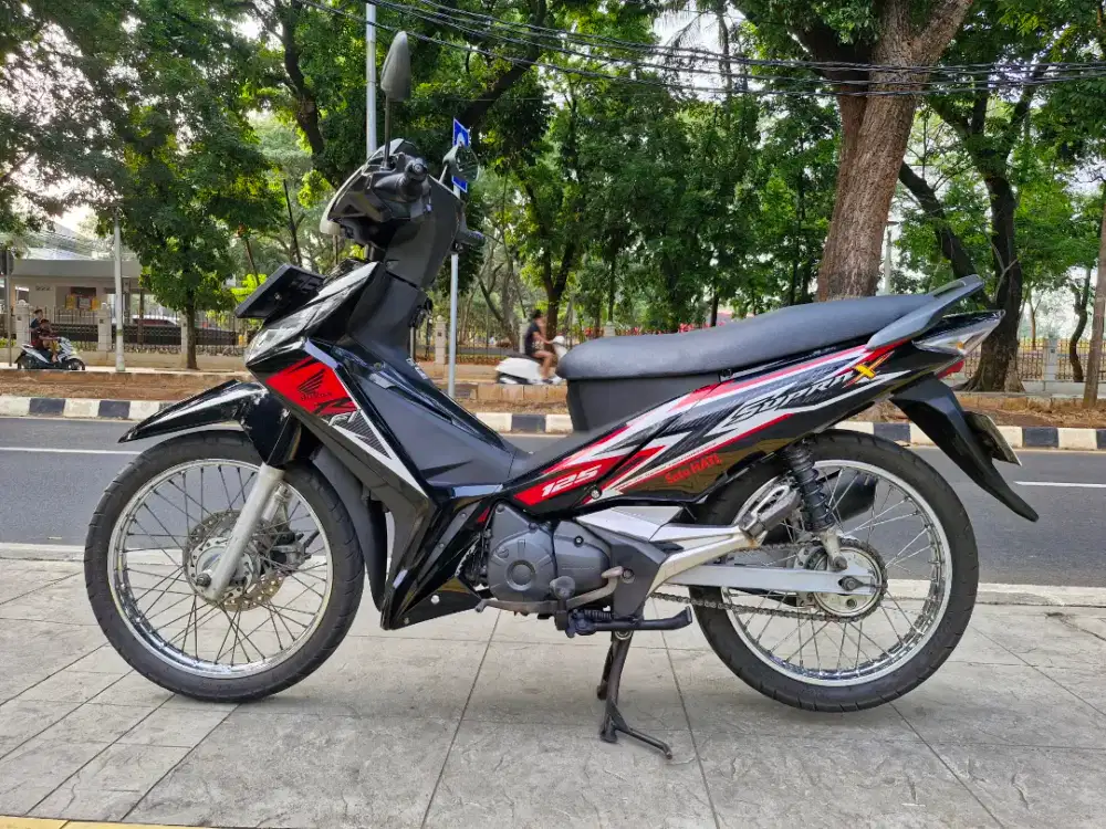 DIJUAL CASH HONDA SUPRA 125 INJEKSI FI THN 2014 PJK IDUP SIAP PAKAI