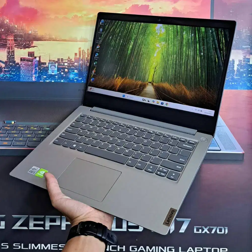 Lenovo ideapad slim 3 14IML05 Intel core i5-10210U RAM 8GB SSD 512GB