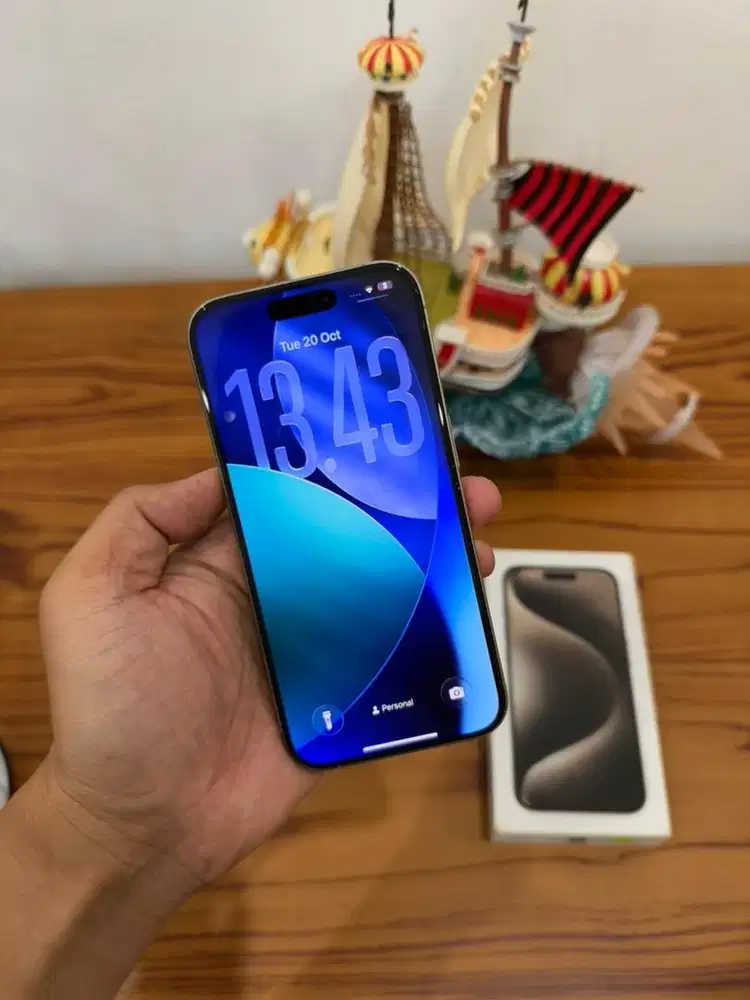 iPhone 15 Pro 256 IBOX Titanium Grey body mulus