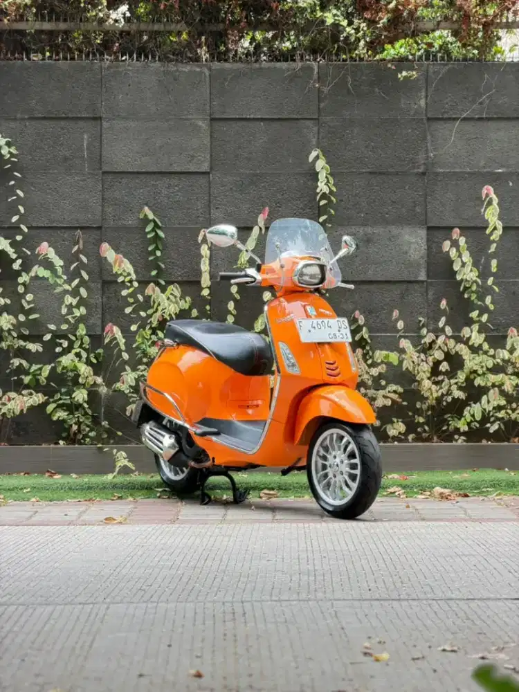 DIJUAL PIAGGIO VESPA SPRINT 150 IGET THN 2016 PERFECT CONDITION