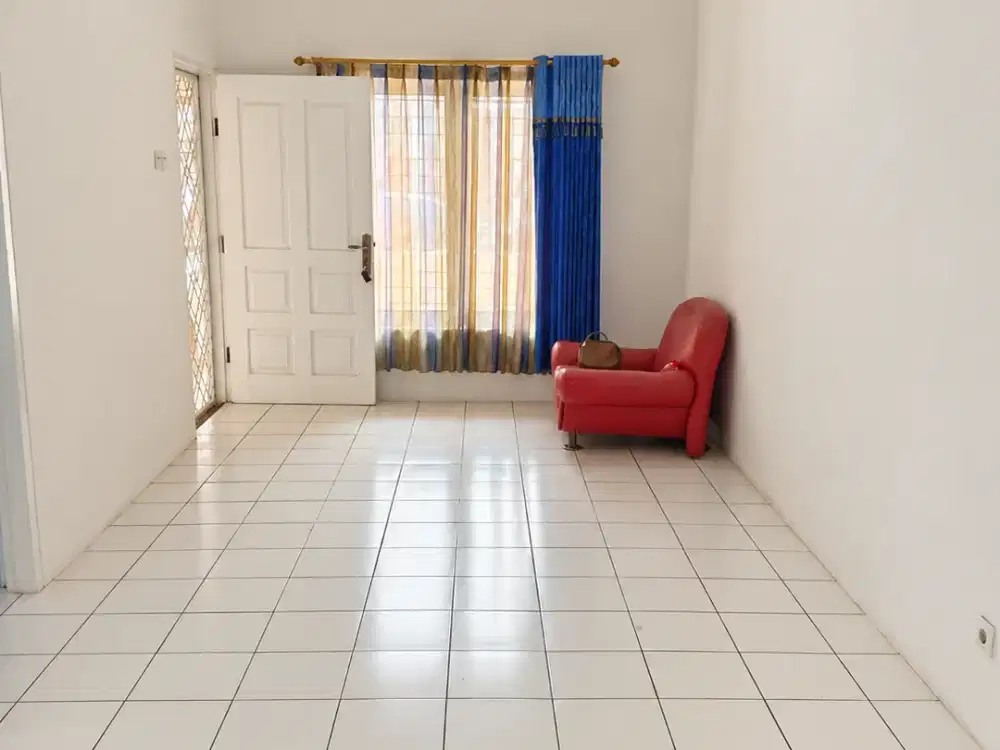 Rumah Citra 3 Jakarta Barat 3+1 Kamar Tidur SHM