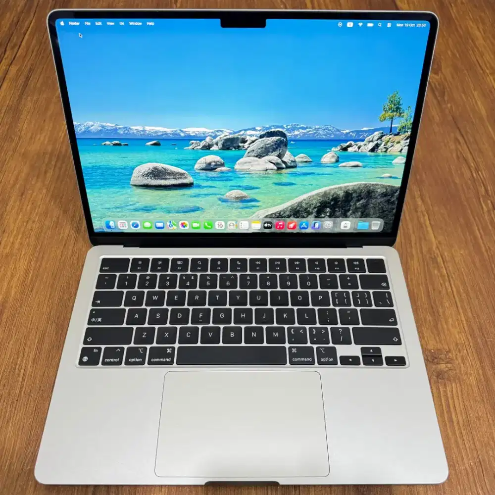 Macbook air m2 2022 13 inch ram 8gb ssd 256 mulus siap pakai bisa cod