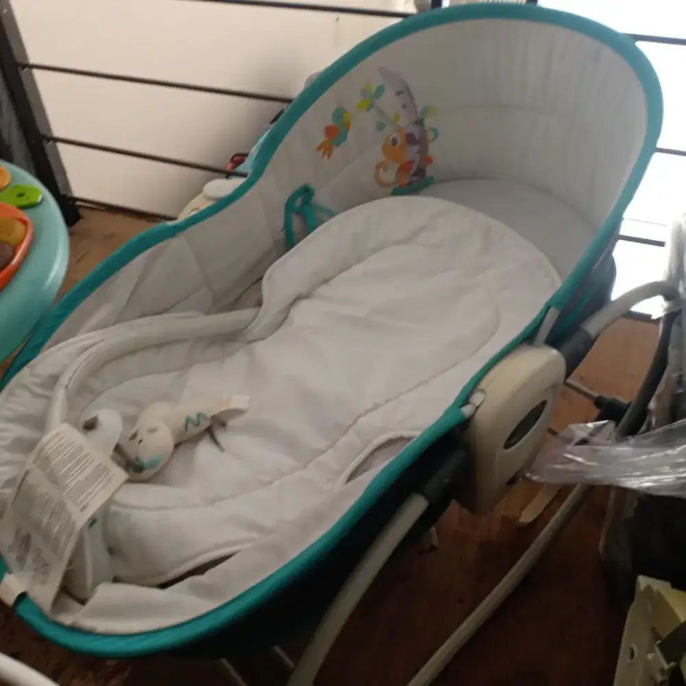 Bassinet cocolatte rocker preloved