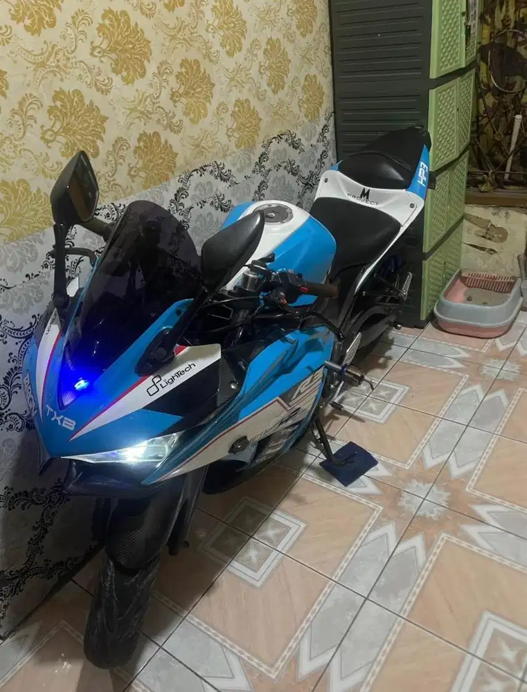 DIJUAL CEPAT YZF R25 2016!!