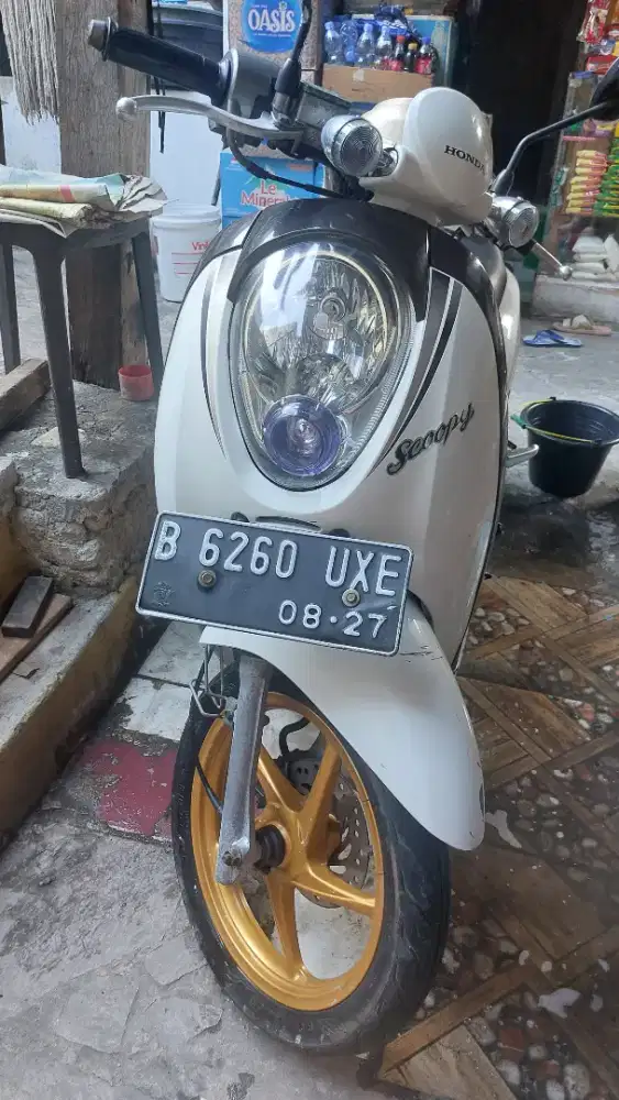 Jual scoopy 2012
