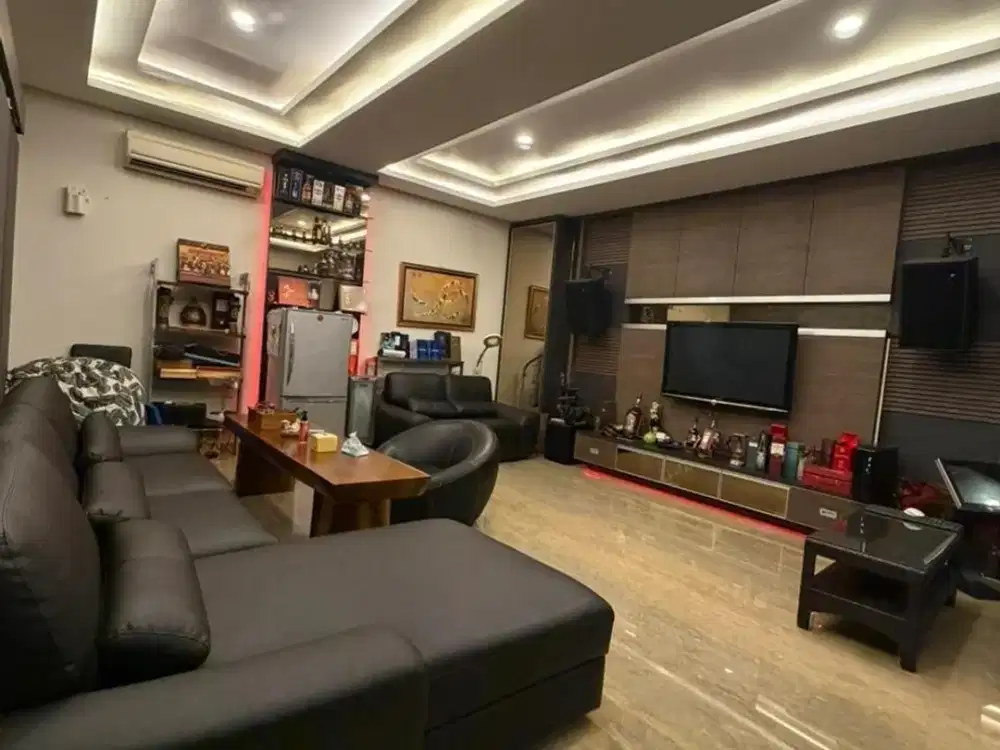 For Sale Rumah Mewah 3,5 Lantai Hoek Semi Furnished Siap Huni SHM Pik 1 Jakarta Utara
