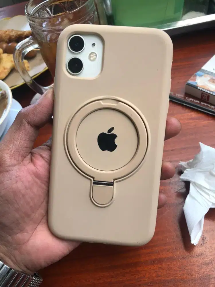 iphone 11 64GGB ibox
