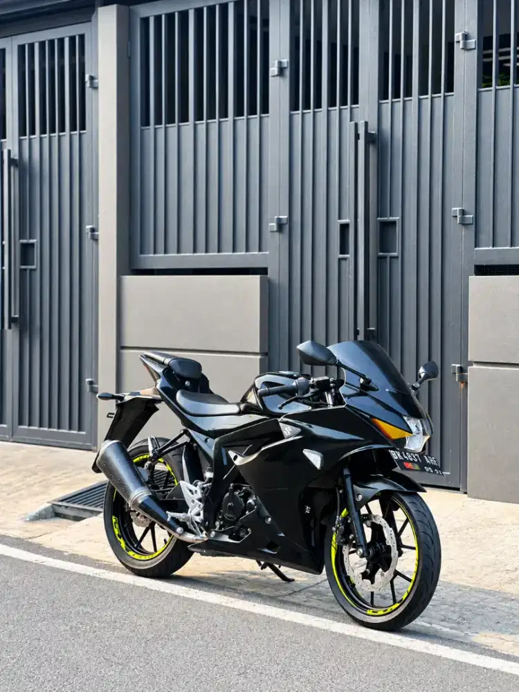 Suzuki GSX 150R 2017