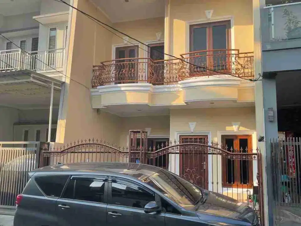DIJUAL RUMAH 2 LANTAI - TAMAN SURYA 3, JAKARTA BARAT