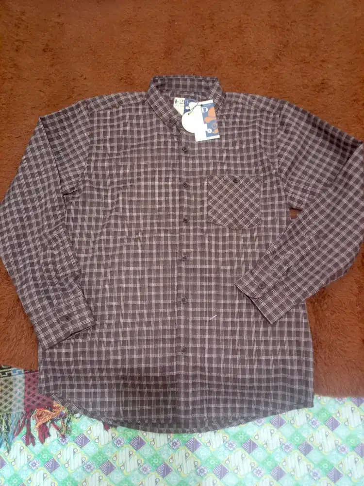 Kemeja flanel pria