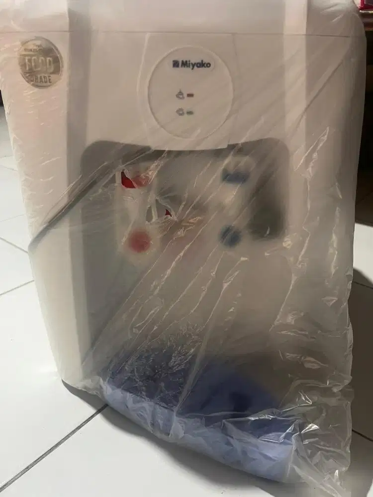 Dispenser miyako bisa air dingin dan panas