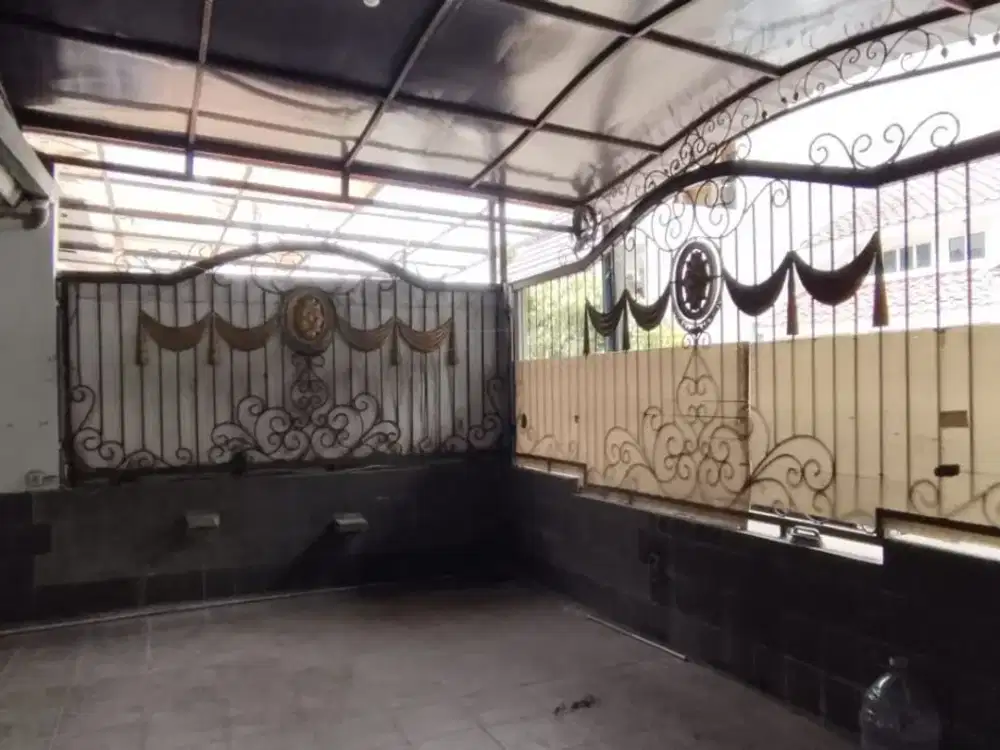 Rumah Rapih Siap Huni 1,5 Lantai di Citra Garden Cengkareng Jakarta Barat