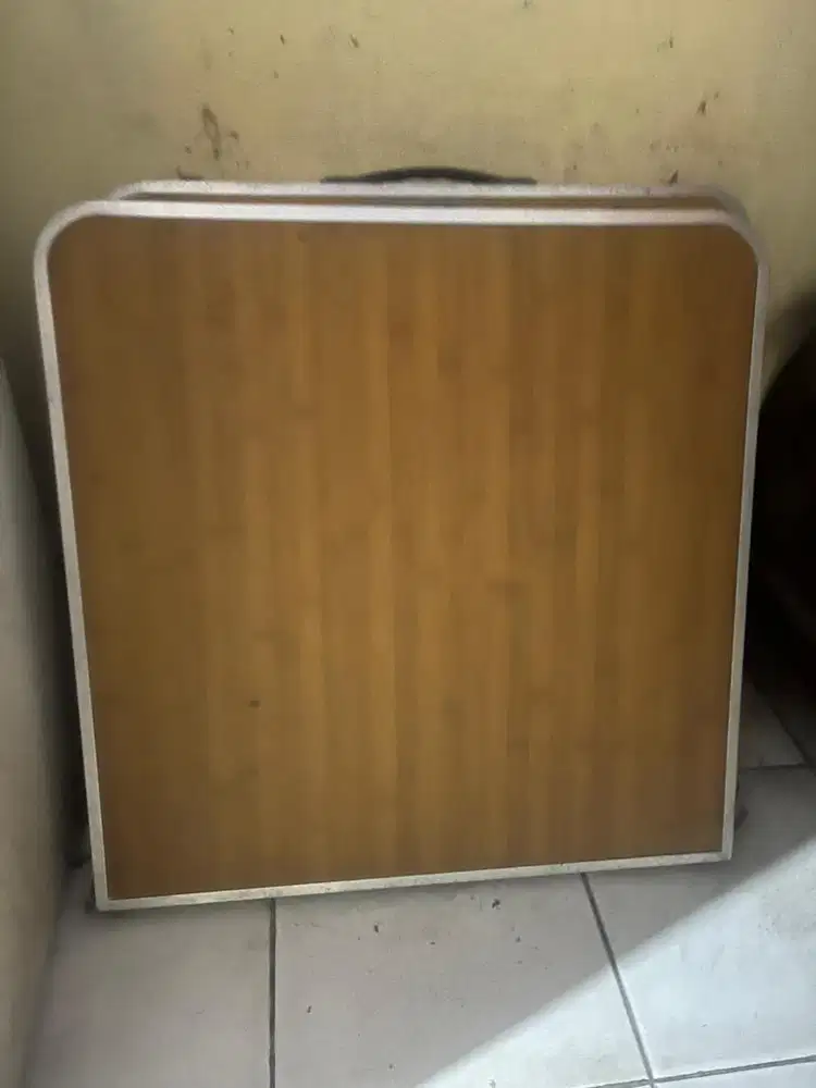Meja lipat untuk jualan