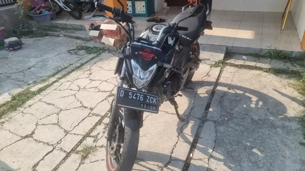 Honda CB  150 R