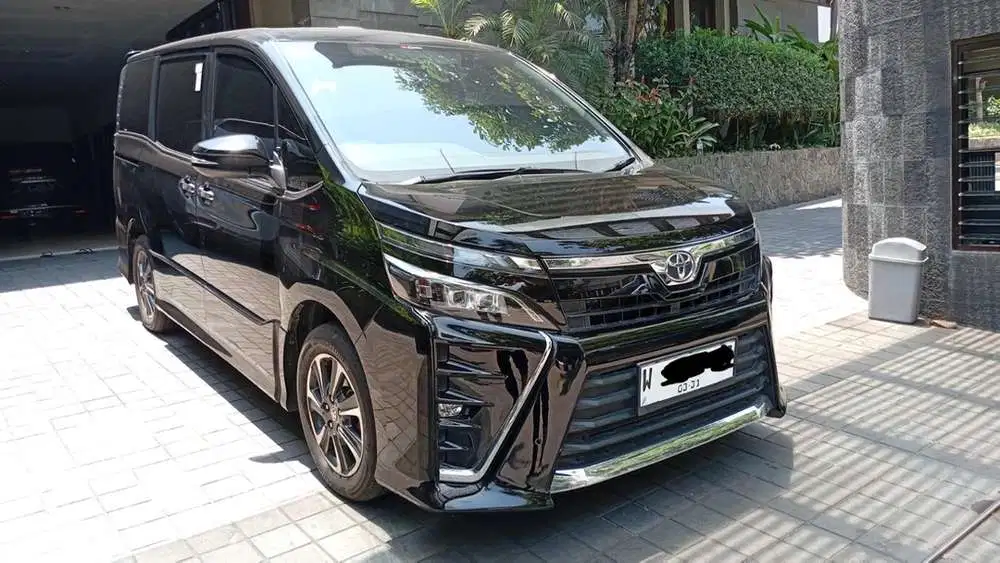 Toyota Voxy 2020 Bensin
