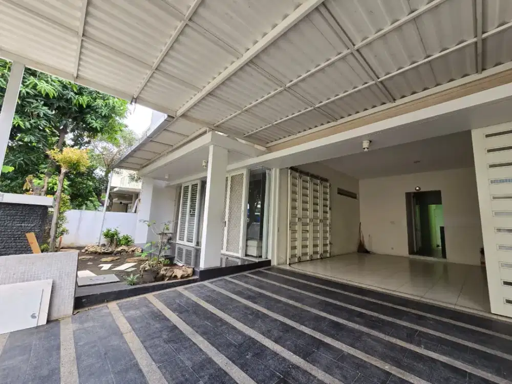 Rumah Cantik Dijual San Antonio Pakuwon City Surabaya Timur