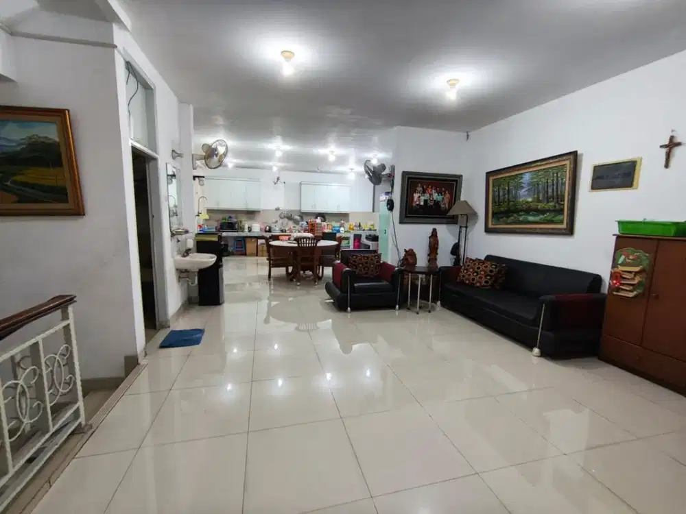DIJUAL RUMAH HOOK BUKIT GADING MEDITERANIA