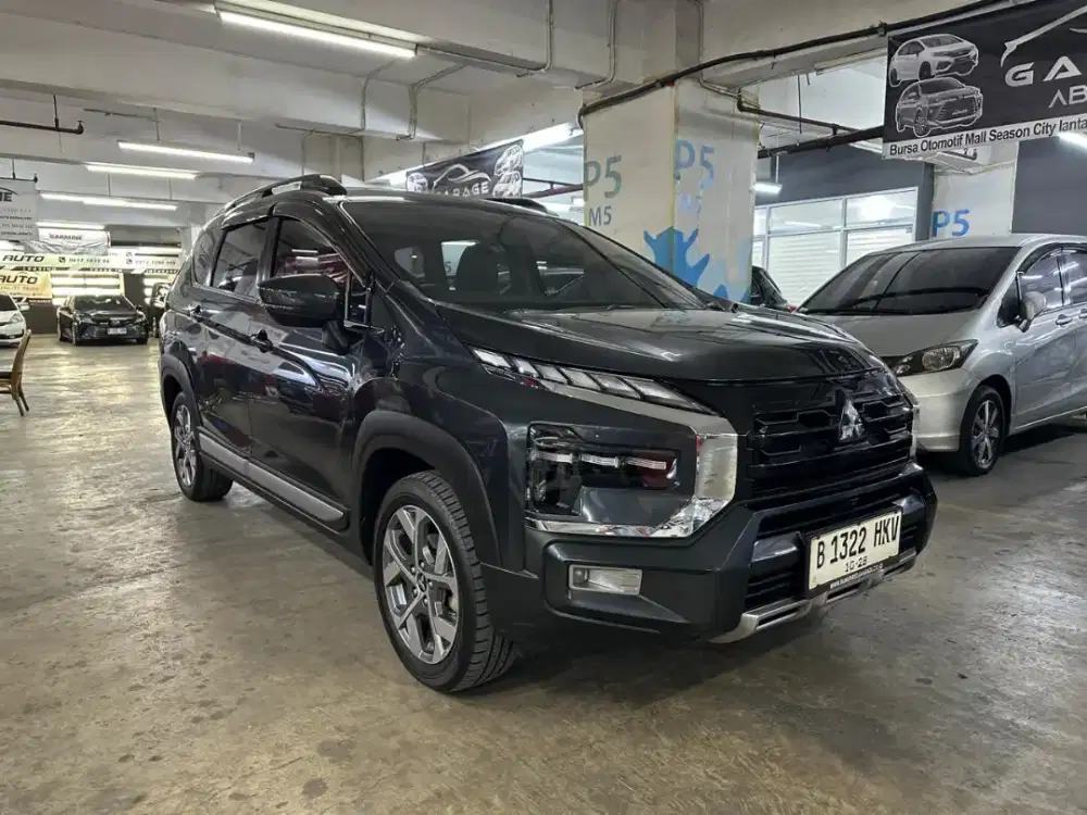 Mitsubishi Xpander Cross Premium Package 2023 Automatic 2024